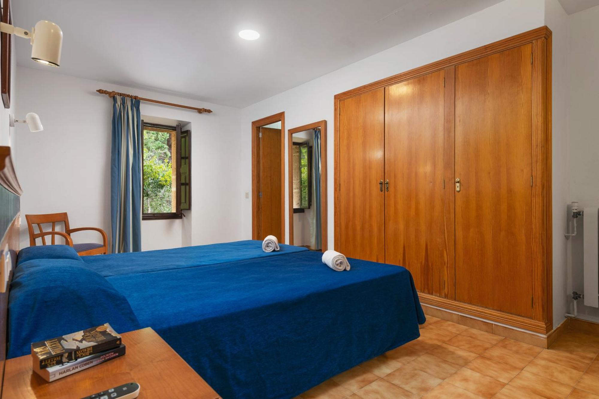 Hotel Santuari De Lluc Habitación foto